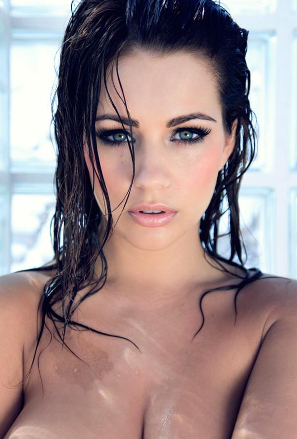 Голая Холли голая. Фото - 14